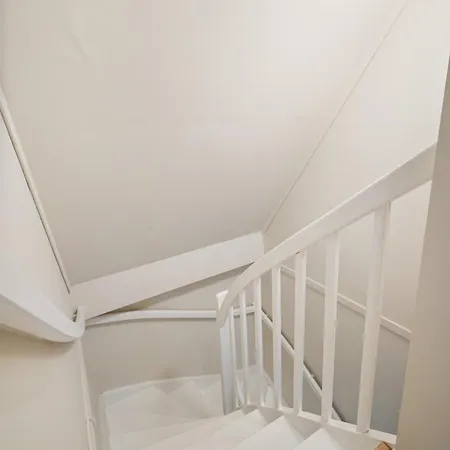 公寓 Marken Townhouse New 2025 卑爾根