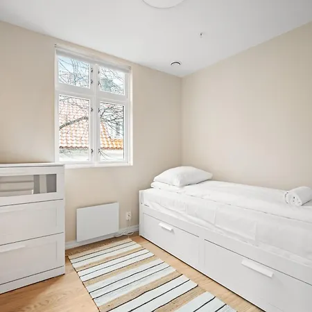 公寓 Marken Townhouse New 2025 卑爾根